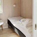 Сasa de vacaciones Suna - 1-3km From The Sea By Interhome